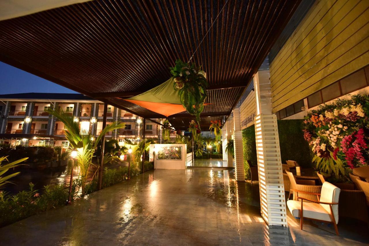 KT Knight Hotel Surin Exterior foto